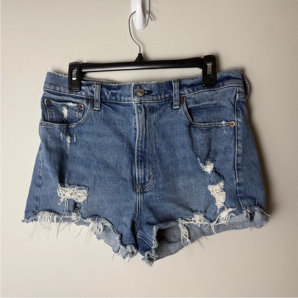 Abercrombie & Fitch Jean Shorts Size 31 12 Mom Short High Rise Distressed Denim - Picture 2 of 6